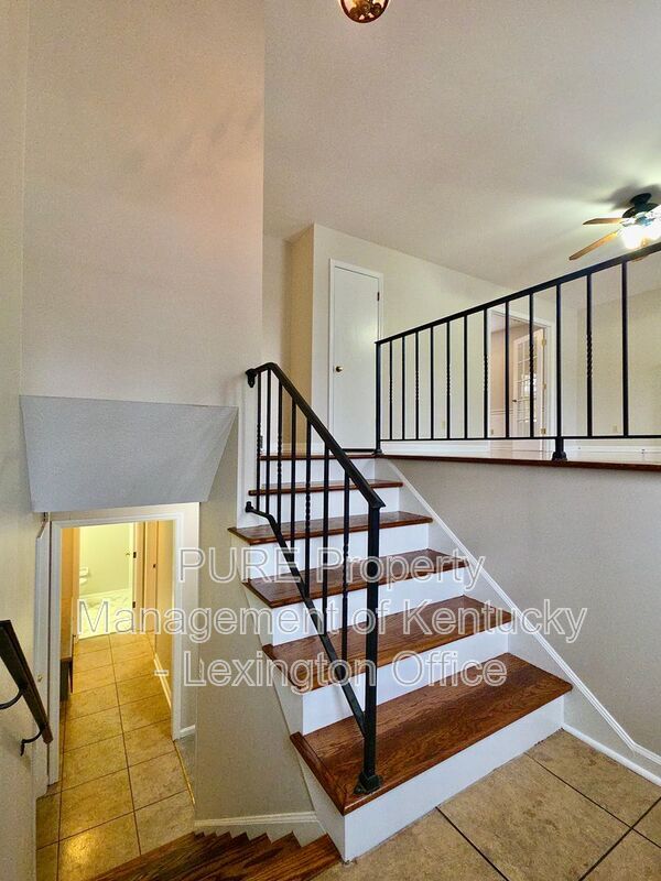 Foto del edificio - 3462 Lansdowne Dr