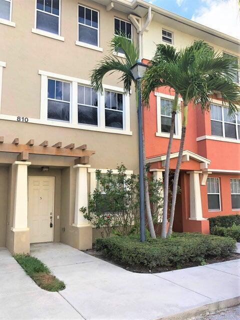 Foto del edificio - 810 Marina Del Ray Ln