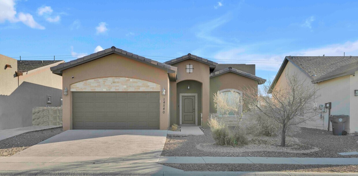 Foto principal - East El Paso 3 bed Refrig A/C