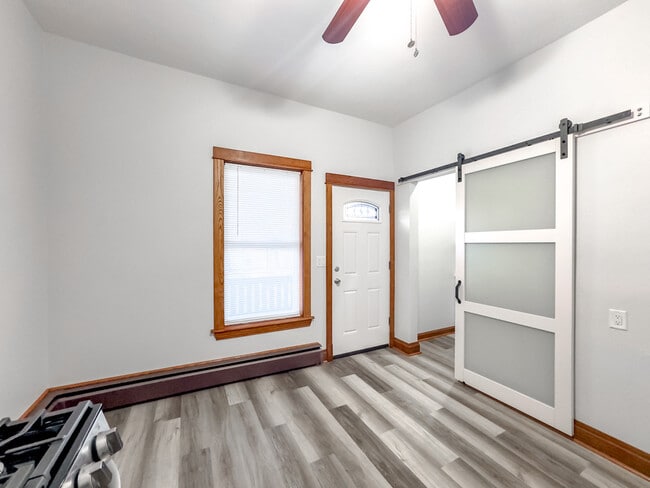 Building Photo - 3415 W McLean Ave