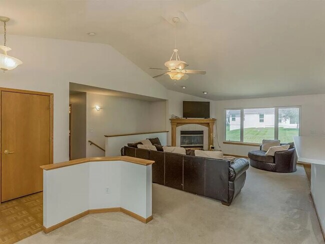 Building Photo - 7020 Brookhaven Dr. NW