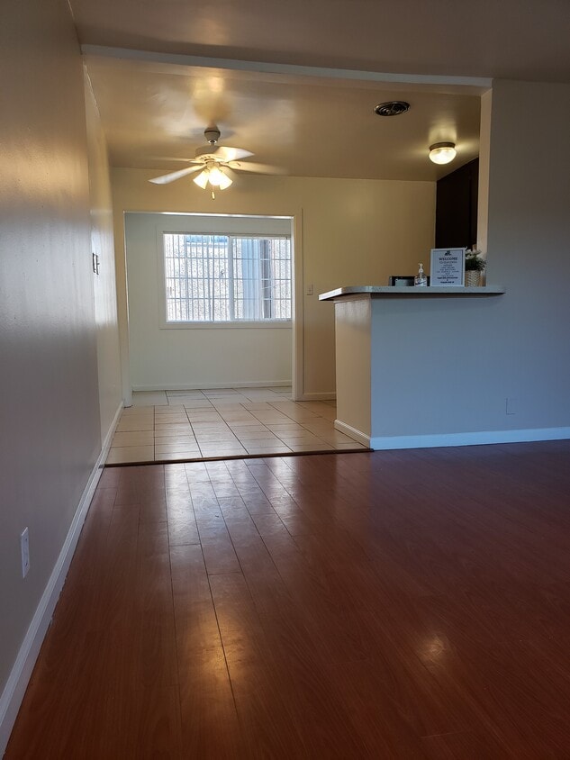 24370 Newhall Ave Unit 0, Santa Clarita, CA 91321 24370 Newhall Ave