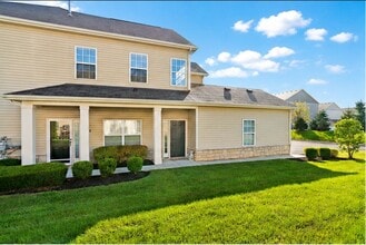Building Photo - 1434 Lakes Circle Dr