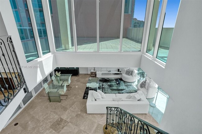 Foto del edificio - 3370 Hidden Bay Dr