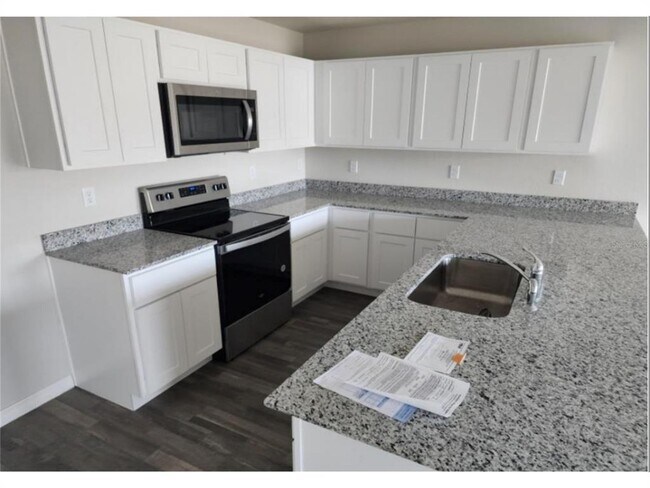 Building Photo - 476 Marion Oaks Dr