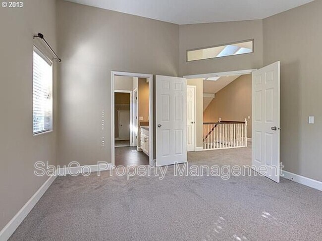Foto del edificio - 15176 NW Decatur Way