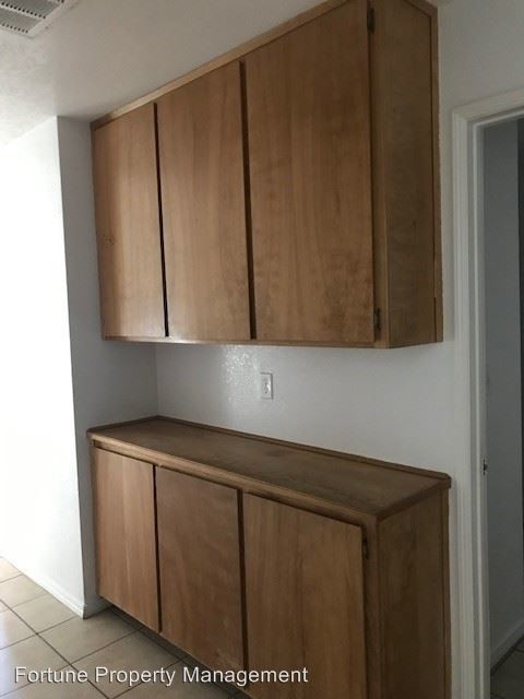 Foto del edificio - 3 br, 2 bath House - 1041 N. Manzanita St.