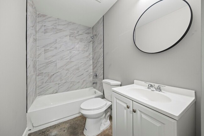 Building Photo - 1125 Rayner St