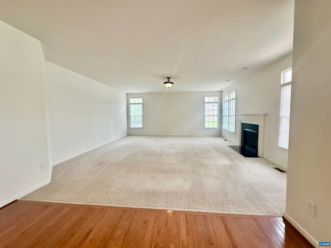 Building Photo - 252 Millstream Dr