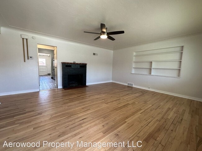 Building Photo - 3 br, 1 bath House - 3300 Pierce St