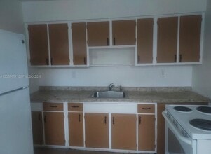 Building Photo - 1732 NW 75th St