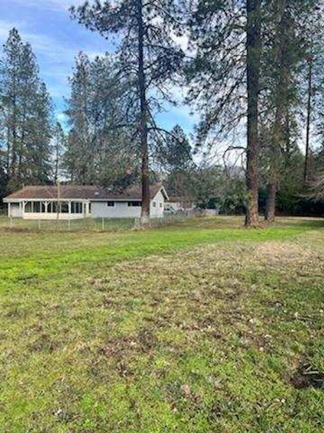 Building Photo - 3 bed 2 bath Single Family Home for Rent i...