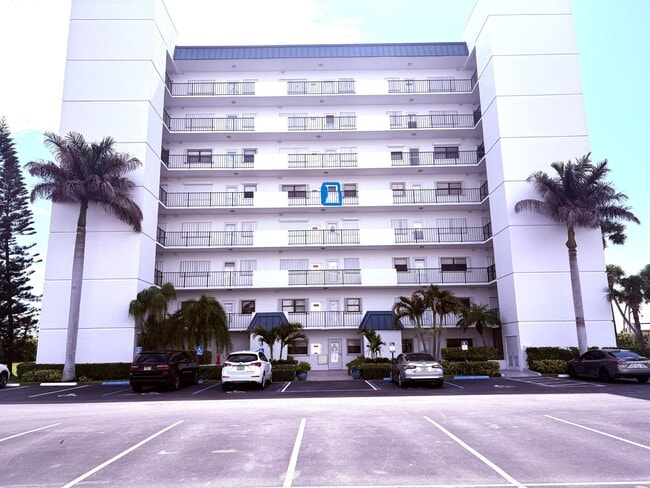 Foto del edificio - 5151 N Hwy A1A
