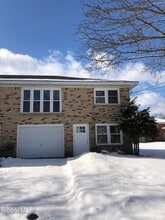 Building Photo - 1 Derry Ln