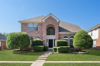 Building Photo - 3019 Trailwood Dr