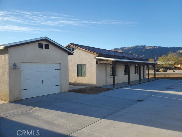 Building Photo - 6615 National Park Dr