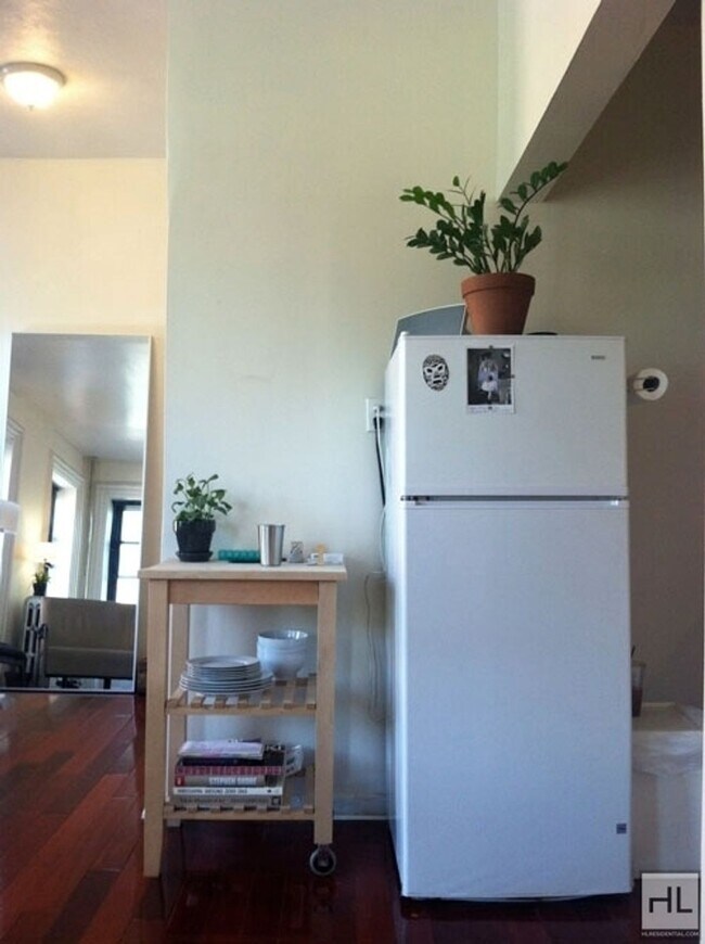 Foto del edificio - GREENE AVENUE / Bed-Stuy Studio