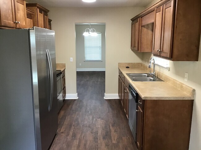 Foto del edificio - 130 Crossing Cir