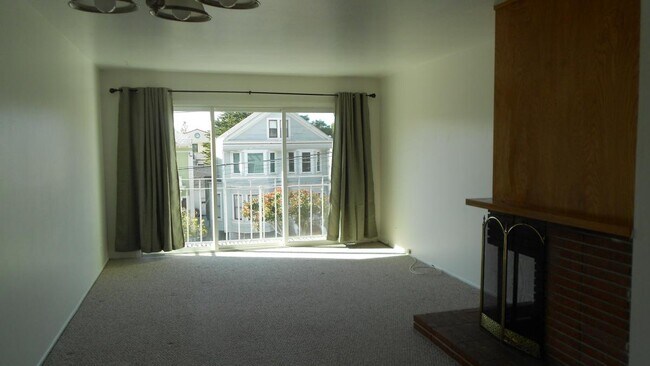 view form living are - 1262 12th Ave