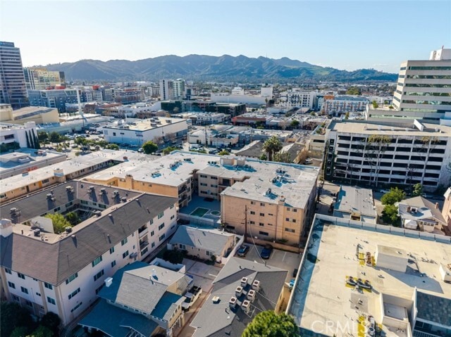 Building Photo - 316 N Maryland Ave