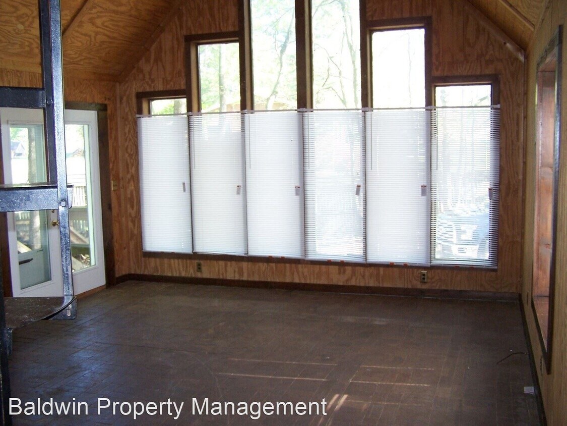 Building Photo - 1 br, 1 bath House - 7301 REYNOLDA RD.