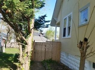 Building Photo - 5314 Elsrode ave