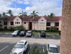 Building Photo - 10441 SW 156th Ct