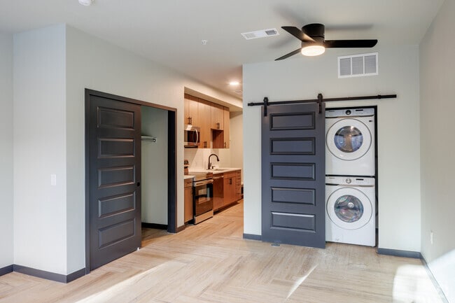0A Studio- 503SF - Living Room - Edmond Curtis Park