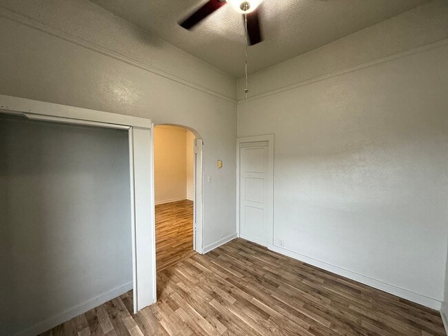 Building Photo - 1220 Ave A