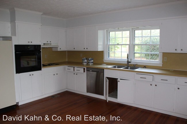 Building Photo - 3 br, 2 bath House - 2628 Cox Road