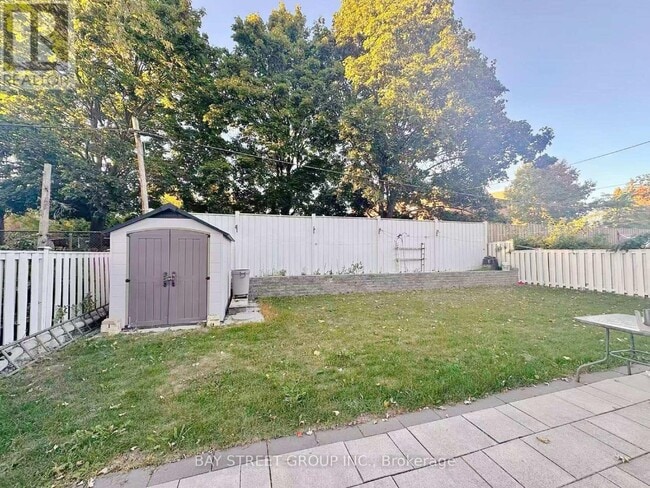 Building Photo - 24 Wyvern Rd