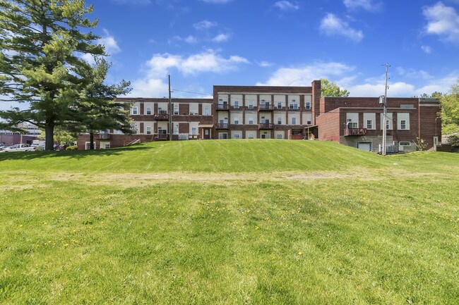 Foto del edificio - Creekside Apartments (Olivet HS, LLC)