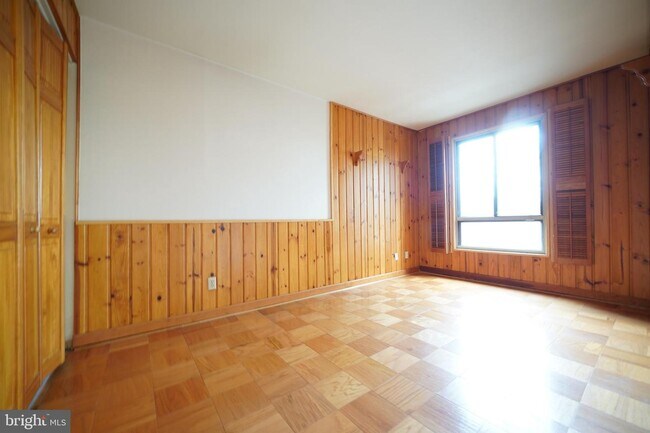 Building Photo - 7807 Dassett Ct