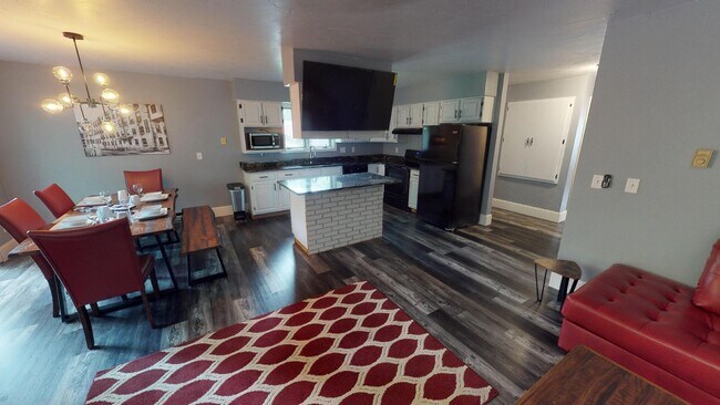 Foto del edificio - 325c Westbrook Dr