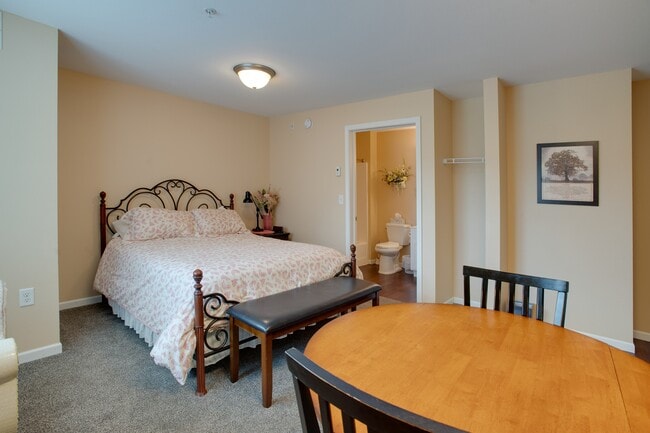 Building Photo - Stetson Village Apartments