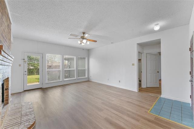 Foto del edificio - 2600 Waterloo Ln