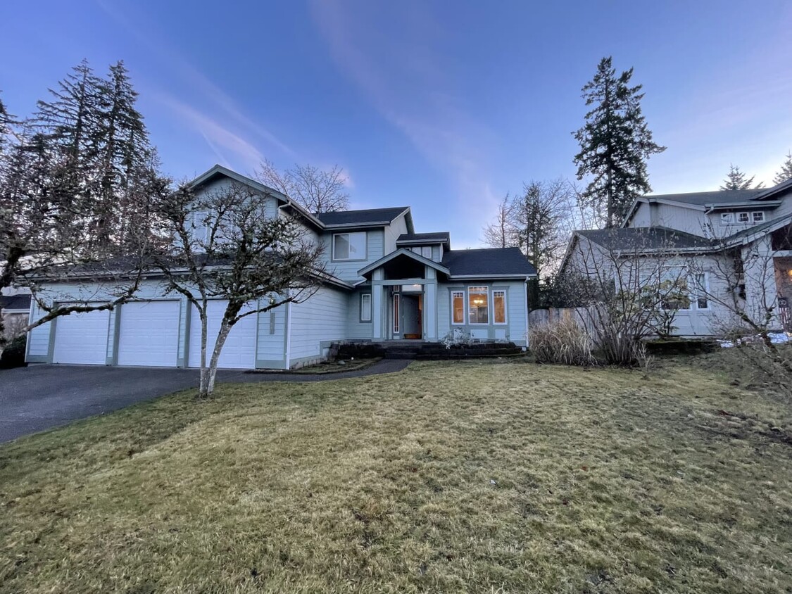 Primary Photo - 23711 SE 248th St