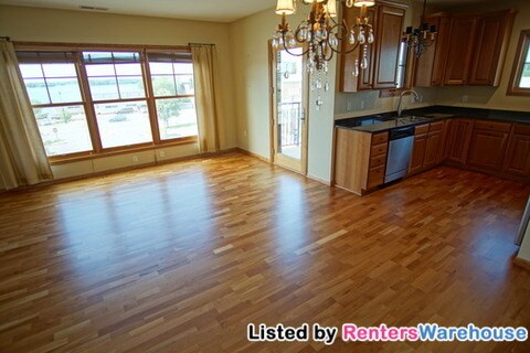 Building Photo - 4100 Spring St