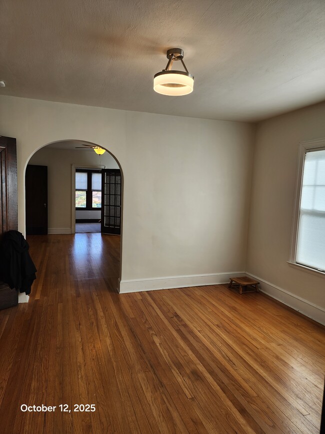 Foto del edificio - 519 Durston Ave