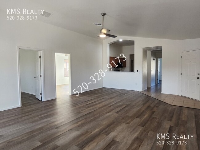 Foto del edificio - 6603 E Ladonna Ln