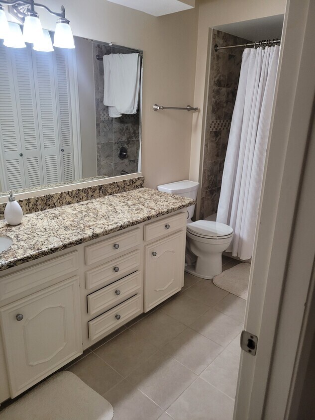Foto principal - 10523 Fawnview Dr