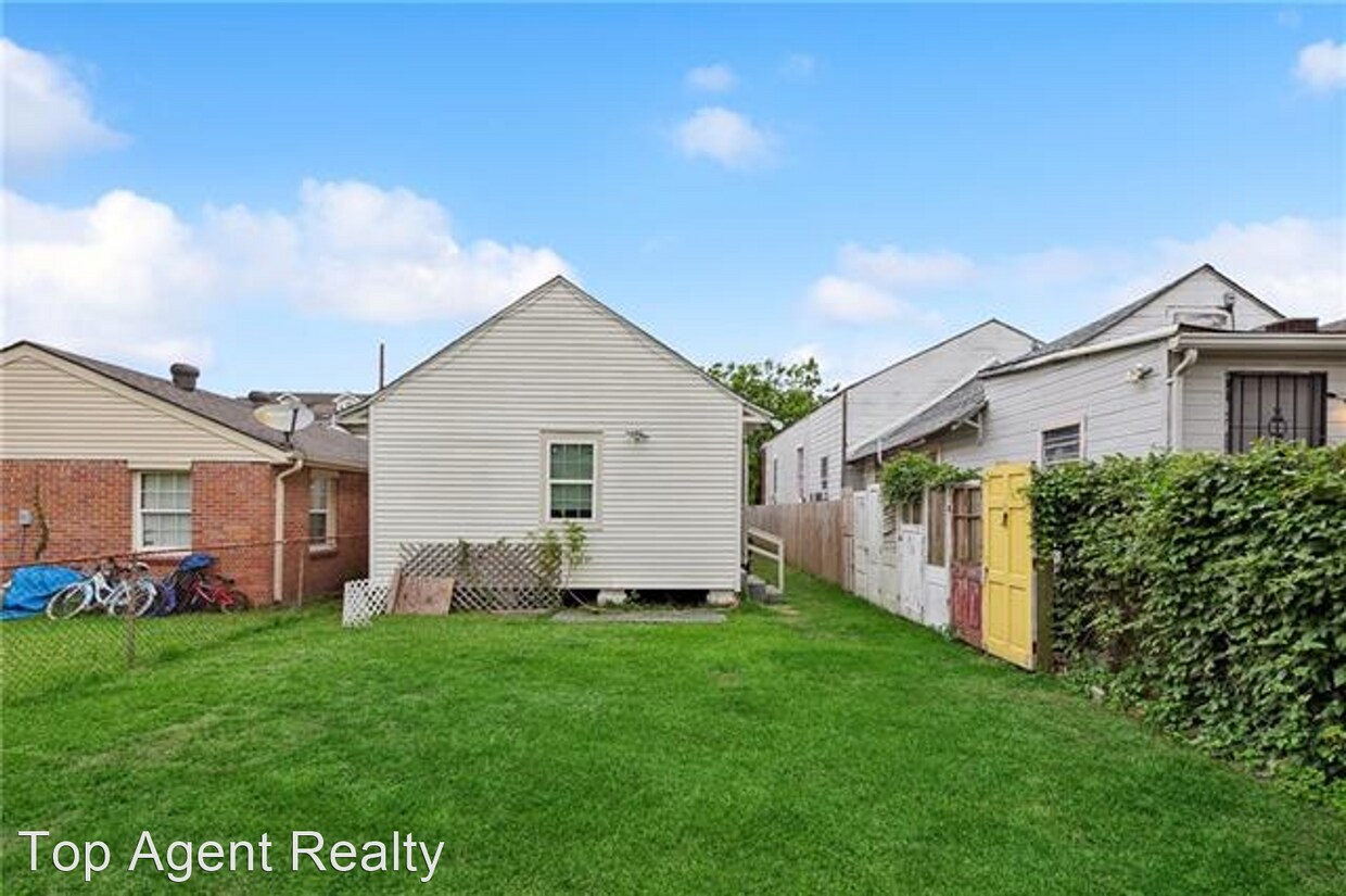 Building Photo - 1 br, 1 bath House - 2122 Second st apt B