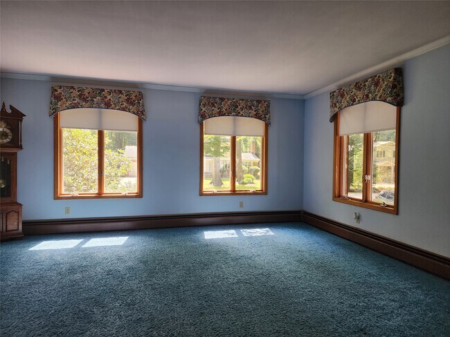 Foto del edificio - 5406 Creek Ln