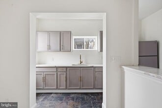 Building Photo - 2302 N 18th St