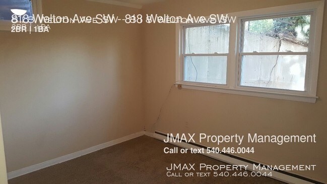 Building Photo - Affordable two bedroom unit in SW Wasena Area