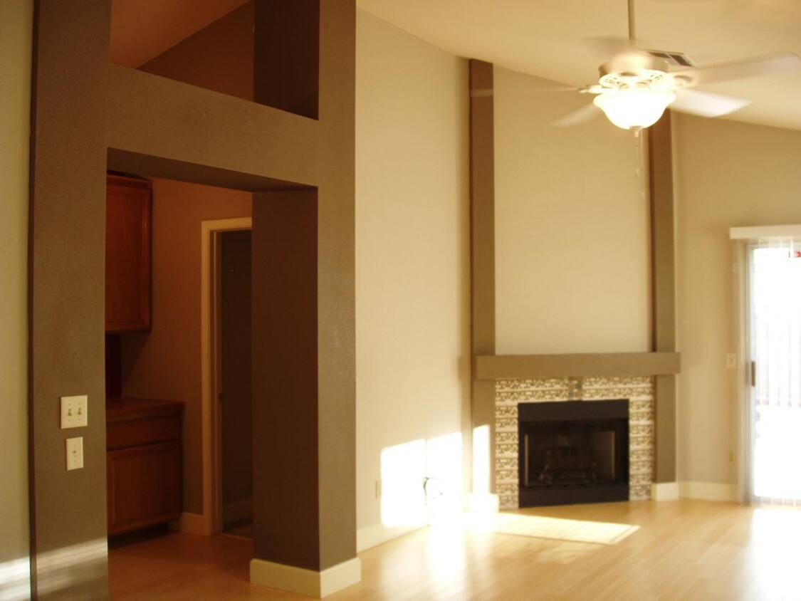 Foto principal - 1092 Adelman Dr