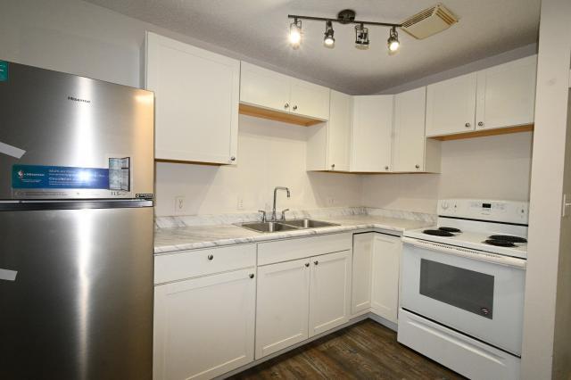 Photo du bâtiment - 1 bedroom in Prince George BC V2M 4N1