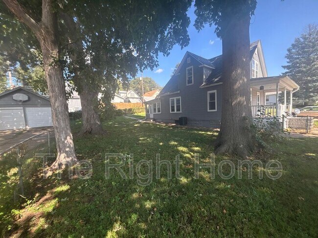 Building Photo - 3416 V St