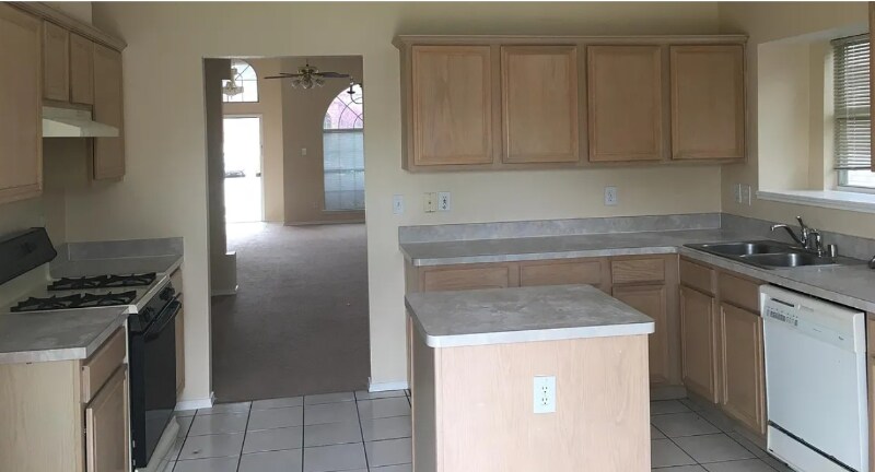 Foto del edificio - 2110 Bay View Dr