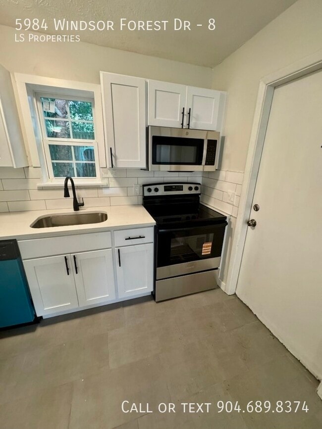 Foto del edificio - 5984 Windsor Forest Dr